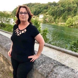 Meet your Posher, Melissa